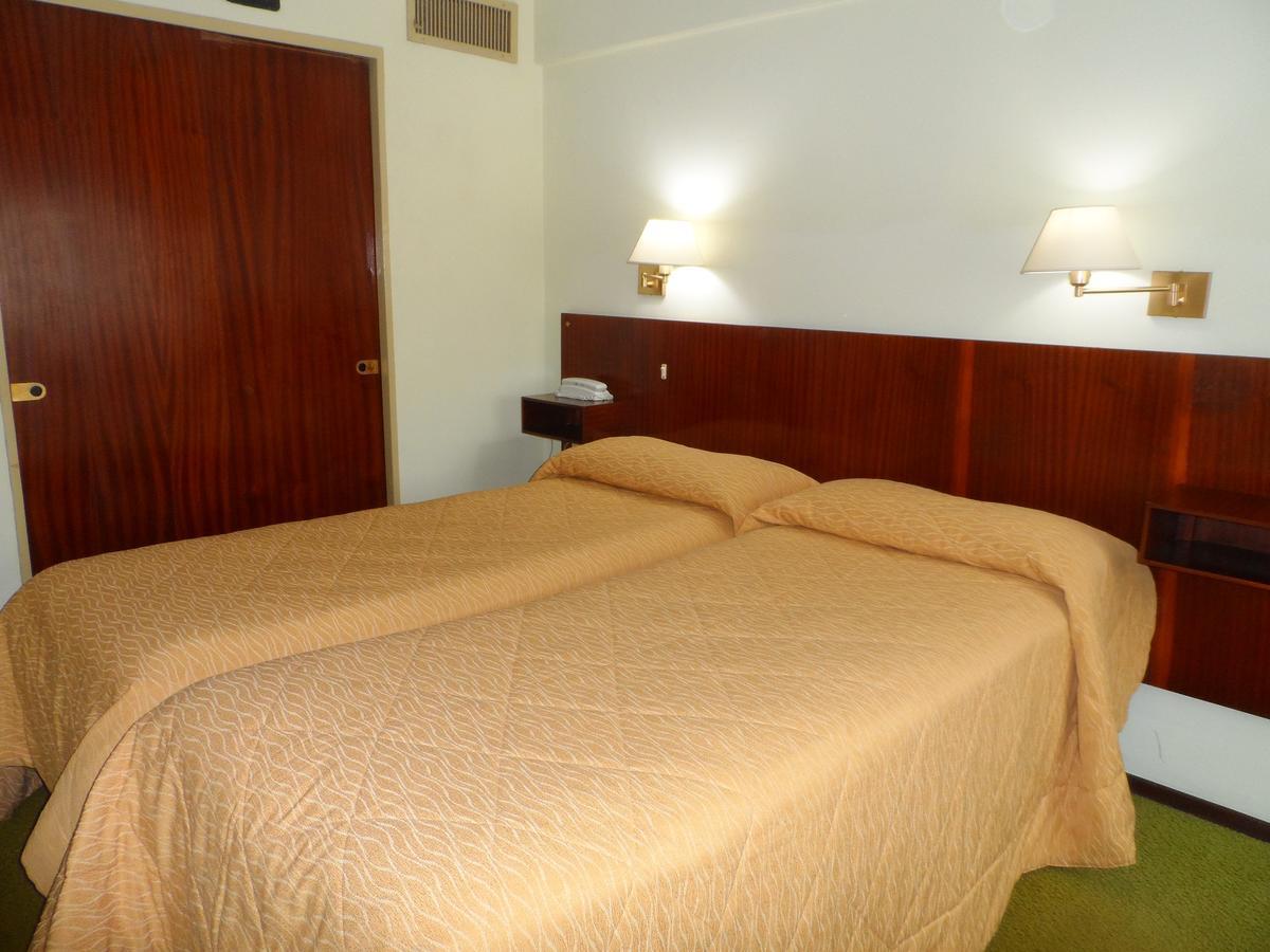 Hotel Eo Park Сан-Клементе-дель-Тую Экстерьер фото
