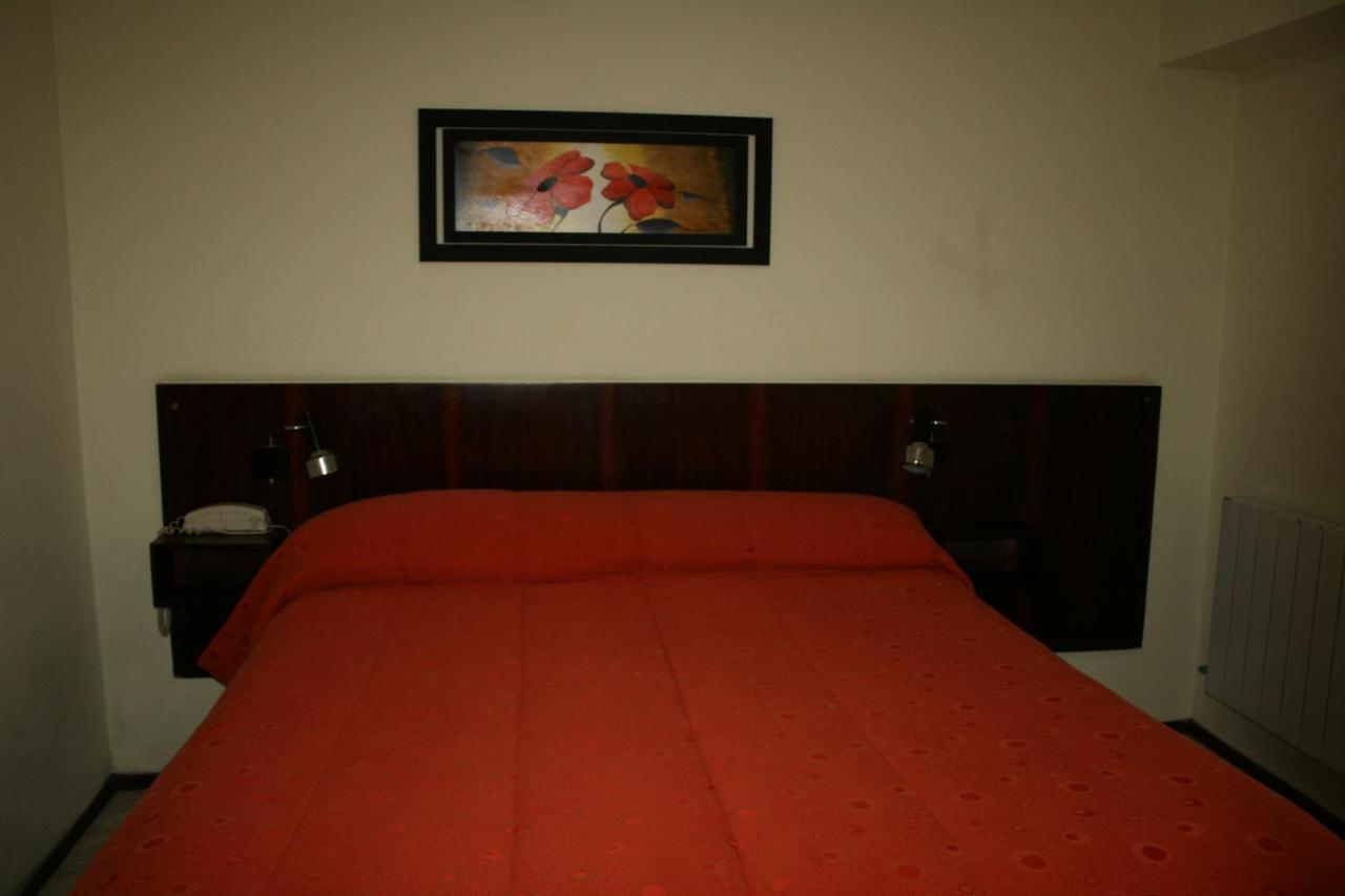 Hotel Eo Park Сан-Клементе-дель-Тую Экстерьер фото